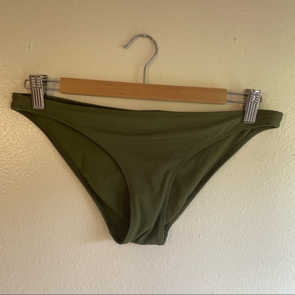 SWIM BUNDLE - 3 bikini bottoms and 1 top - Hollister and Aerie - All Size Small - Picture 4 of 16